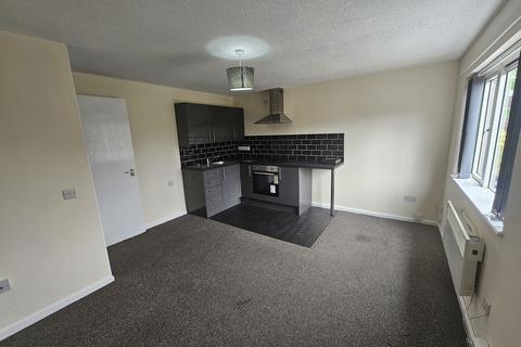 2 bedroom apartment to rent, Aragon Drive, Heywood, OL10 3BB