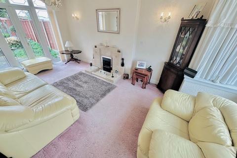 4 bedroom detached house for sale, Wolverhampton Road, Sedgley DY3