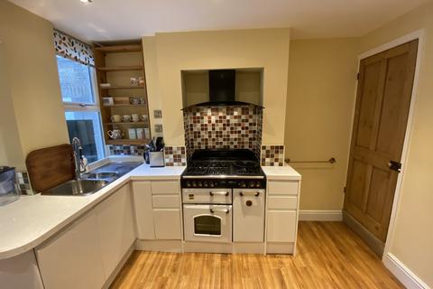 2 bedroom terraced house to rent, Springfield Terrace, Cambridge CB4