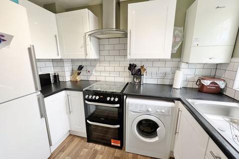2 bedroom terraced house for sale, Wedmore Close, Frome