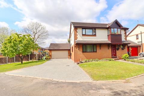 5 bedroom detached house for sale, Landrace Drive, Manchester M28