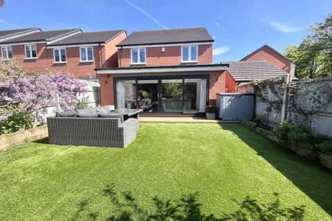 3 bedroom detached house for sale, Doultons Meadow, Dudley DY2
