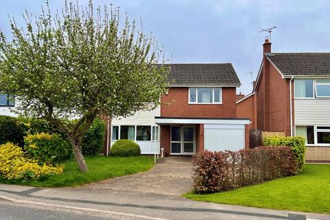 4 bedroom detached house to rent, Newark Road, Southwell