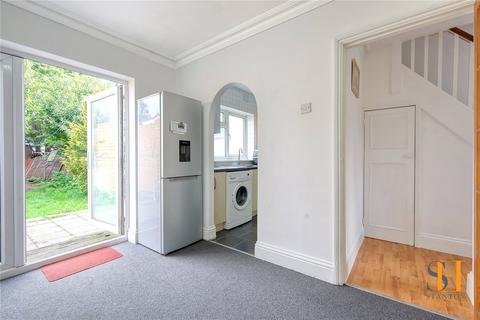 86 Collier Row Road, Romford, RM5 2BA