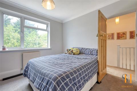 86 Collier Row Road, Romford, RM5 2BA