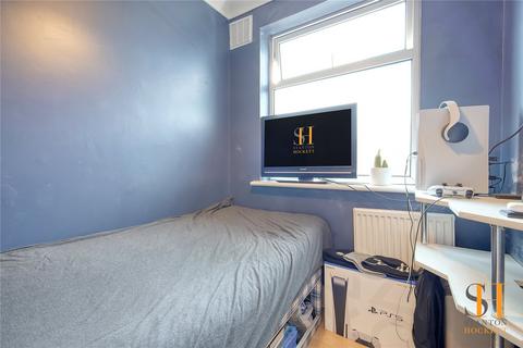 86 Collier Row Road, Romford, RM5 2BA
