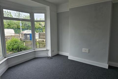 4 bedroom terraced house to rent, Clough Road, Hull, HU5 1QL