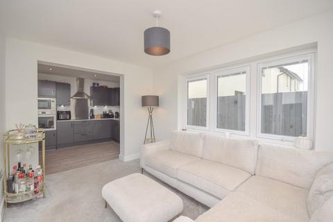 73 Douglas Davidson Drive, Rattray, Blairgowrie, PH10 7FG