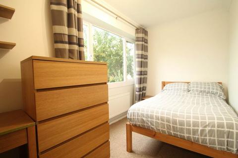4 bedroom house to rent, Keyworth Mews, Cantebrury, Kent