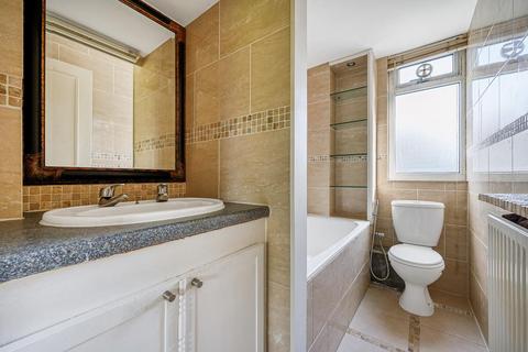 50 Brent Lea, Brentford, TW8 8JD
