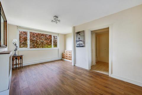 50 Brent Lea, Brentford, TW8 8JD