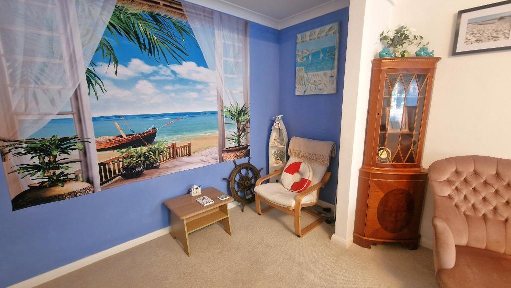 Sitting Room / Dining Room