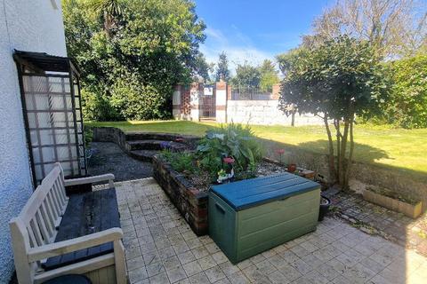 2 bedroom flat for sale, Lane End Road, Bembridge, Isle of Wight, PO35 5SU