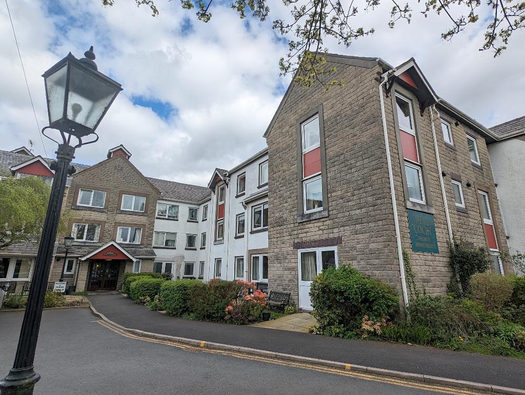 Well Court, Clitheroe, Lancashire... 2 bed apartment for sale £145,000