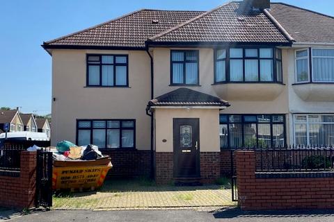 5 bedroom semi-detached house for sale, PENDELL AVE, Hayes