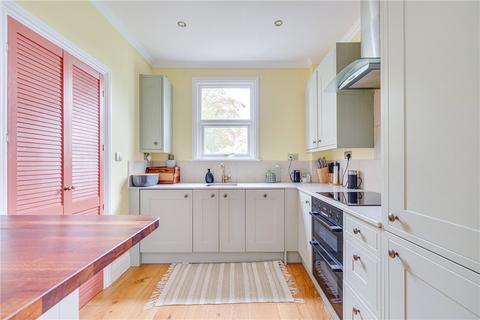 4 bedroom apartment for sale, Woodlawn Road, Fulham, London, SW6