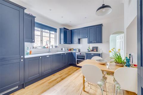 2 bedroom apartment for sale, Wingrave Road, Fulham, London, W6