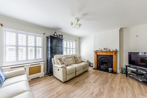 4 bedroom semi-detached house for sale, Turkey Oak Close, London, SE19