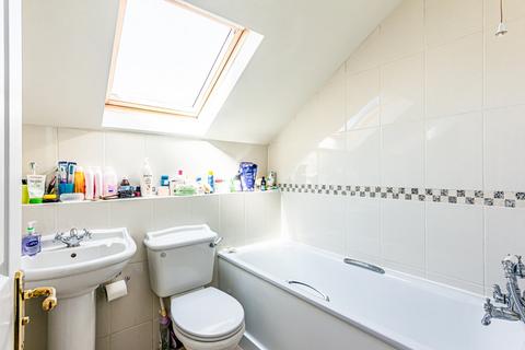 20 Turkey Oak Close, London, SE19 2NZ