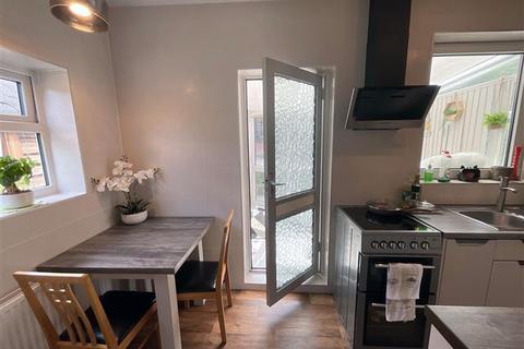 8 Basford Place, Sheffield, S9 5BG