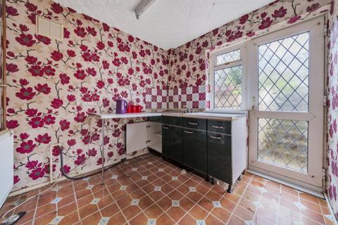3 bedroom end of terrace house for sale, Sycamore Road, Rochester