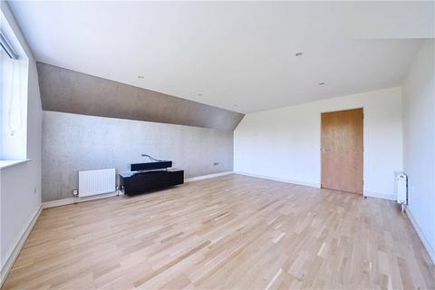 2 bedroom apartment for sale, The Avenue, Hatch End, Pinner
