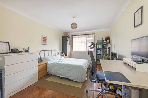 2 bedroom apartment for sale, Nightingale Lane, SW12