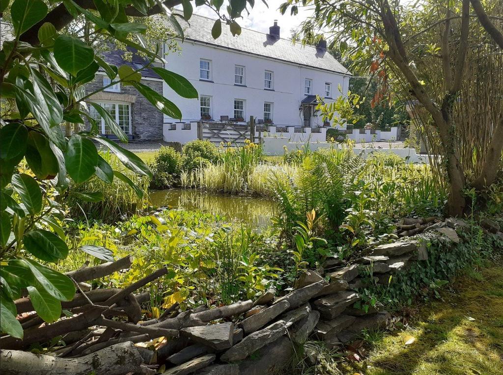 Gardens & Grounds