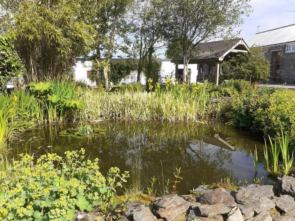 Gardens & Grounds