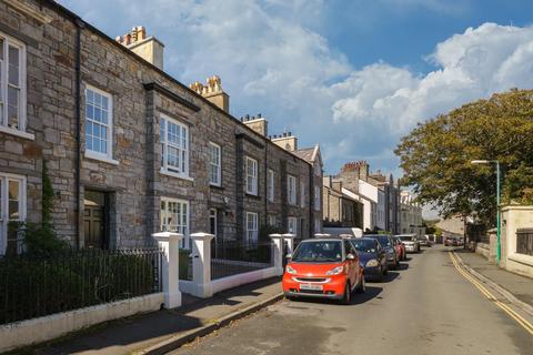4 bedroom terraced house to rent, Castletown, Isle Of Man