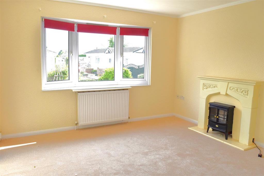 Lounge dining room