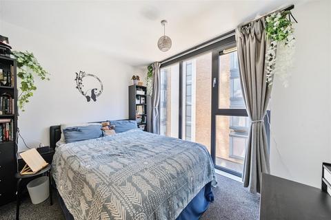 1 bedroom apartment for sale, Fondant Court, Taylor Place, London