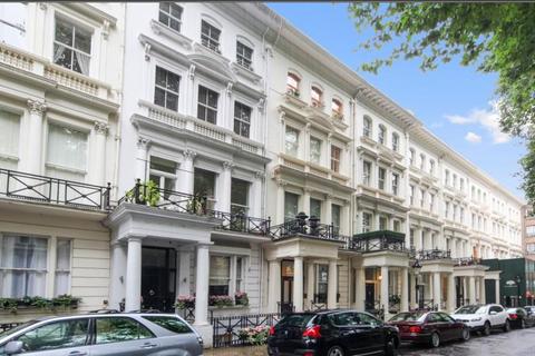 2 bedroom flat to rent, Rutland Gate, London SW7