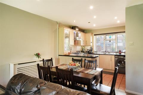 3 bedroom terraced house for sale, The Orchard, Hounslow TW3