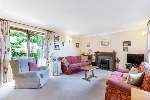 2 bedroom detached bungalow for sale, Heath Park, Ilkley LS29