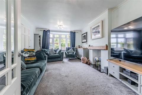 4 bedroom detached house for sale, Hawksworth Drive, Guiseley, Leeds, West Yorkshire