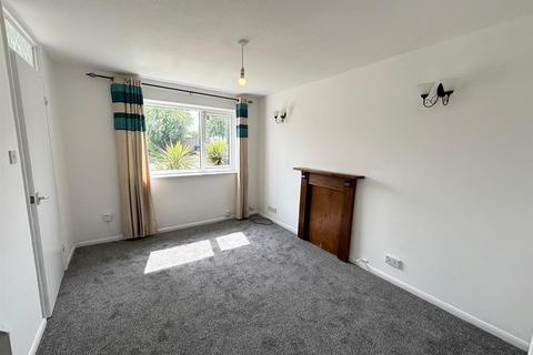 2 bedroom terraced house to rent, Crimscote Close, Monkspath, Solihull