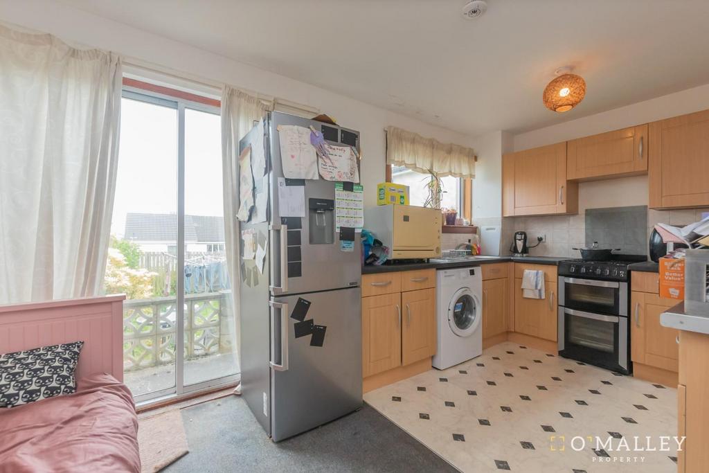 Nevis Crescent, Alloa 2 bed semidetached house for sale £159,995