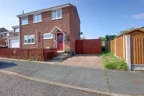 3 bedroom semi-detached house for sale, Queensland Drive, Colchester CO2
