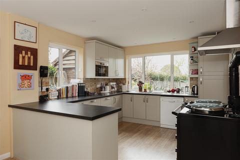 5 bedroom detached house for sale, Coppice Lane, Reigate