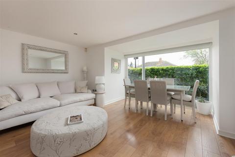 2 bedroom apartment for sale, Graystone Road, Tankerton, Whitstable