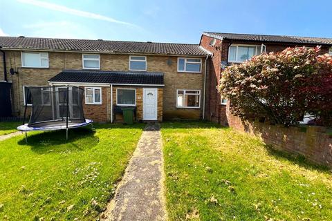 3 bedroom terraced house for sale, Cresswell Walk, Corby NN17