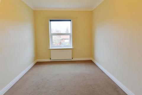2 bedroom flat to rent, St Maurices House, Heworth Green