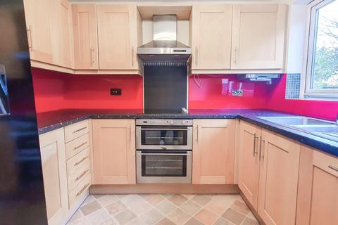 2 bedroom apartment to rent, The Spinney, Hertford