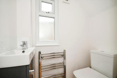 9 Hartford Close, Sheffield, S8 8SL