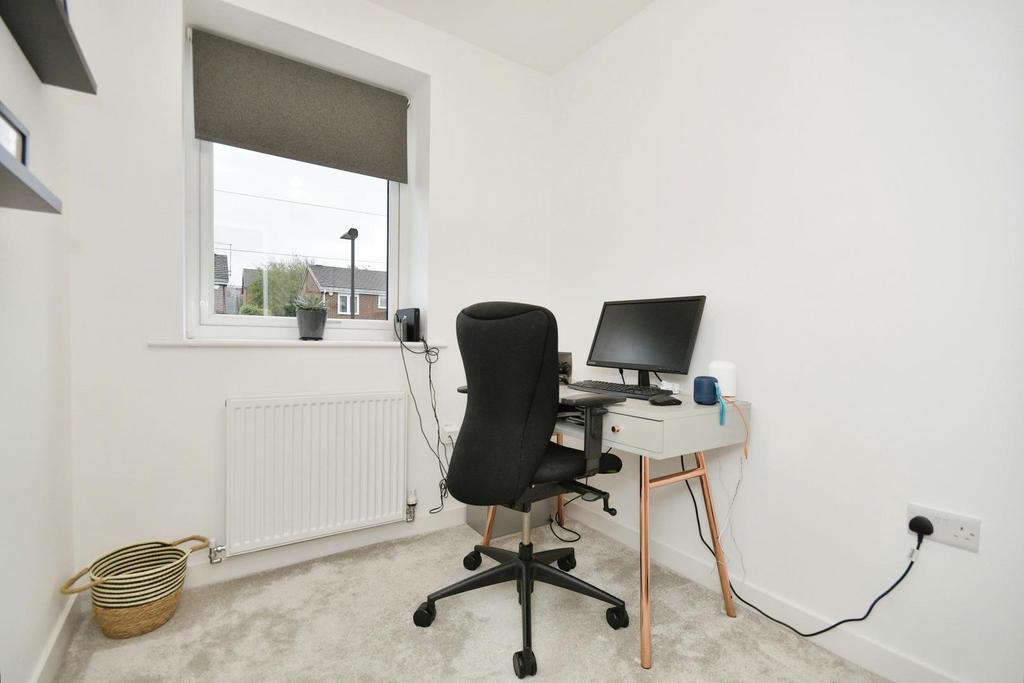 Office/bedroom no.5