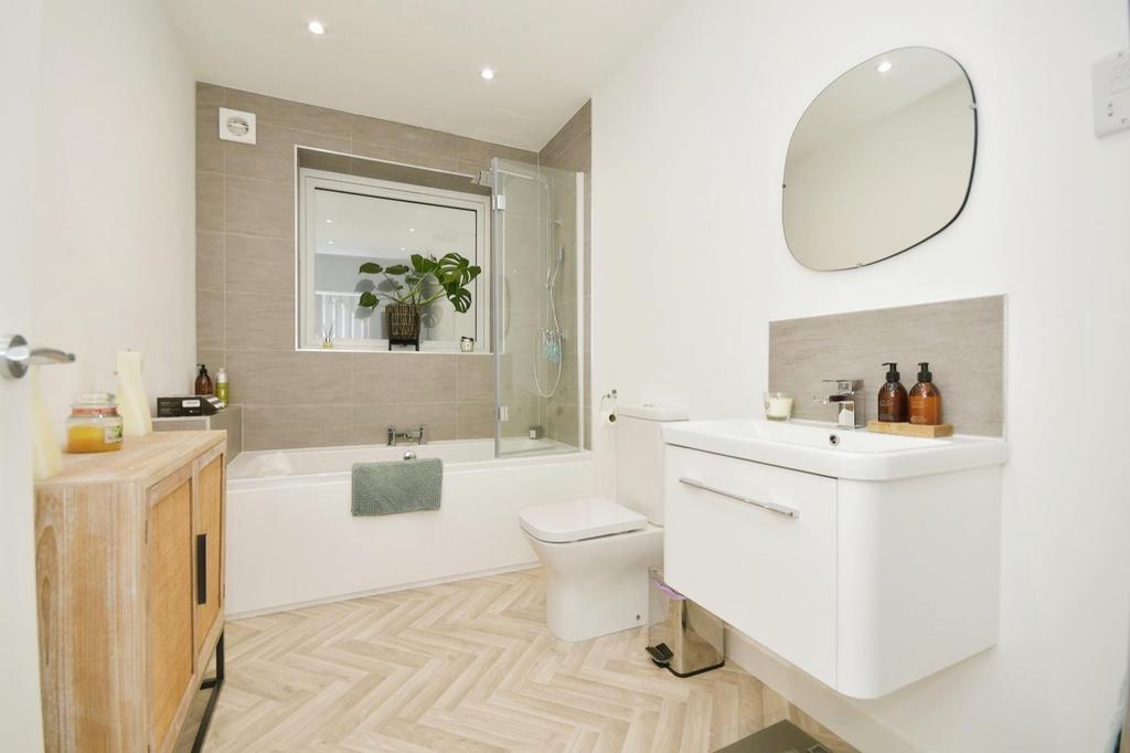 Family bathroom