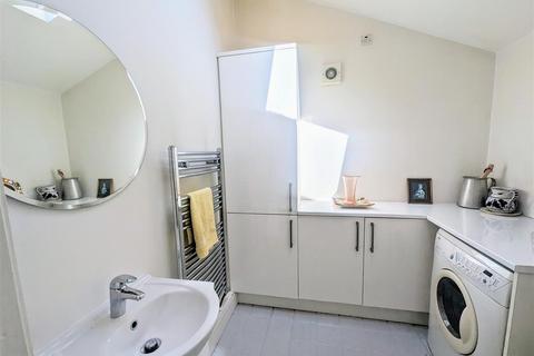 127 Balderton Gate, Newark, NG24 1RY