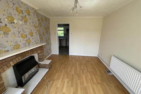 2 bedroom semi-detached house to rent, Ragley Drive, Willenhall