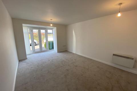 2 bedroom apartment to rent, Alma Road, Banbury